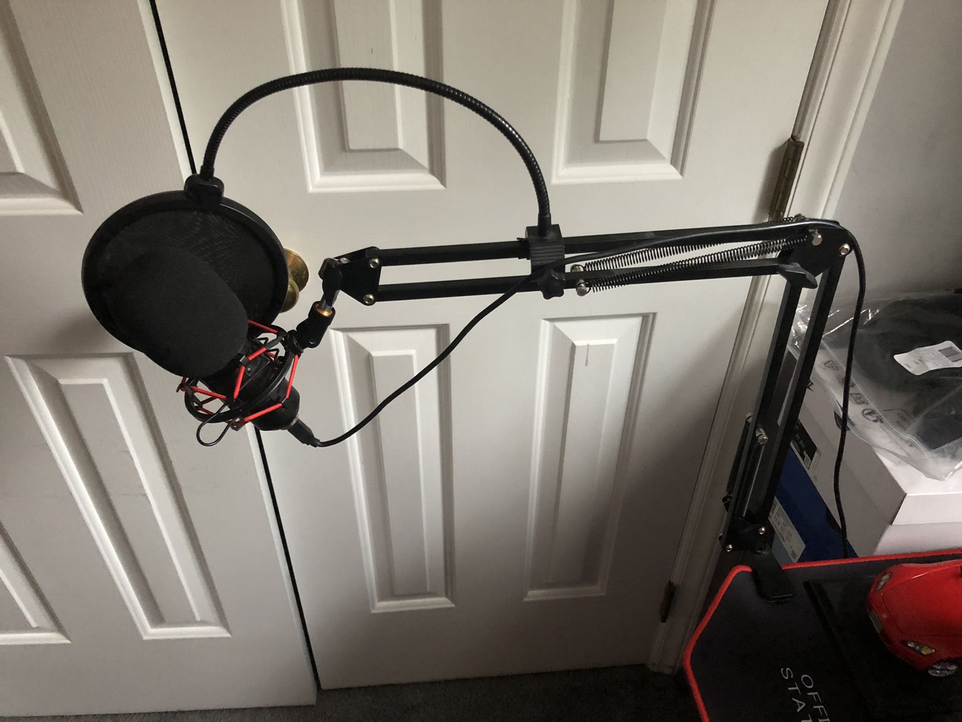 Pro Studio Microphone