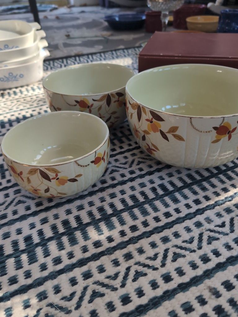Set Of 3 Hall Mary Dunbar Mixing Bowls