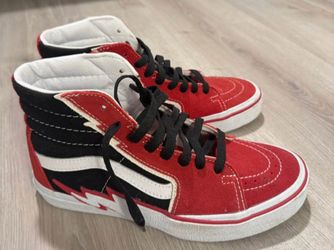 Like New Van's Mens 7.5 woman's Size 9 $40 FIRM