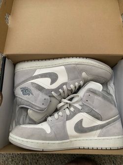 Air Jordan 1 Mid Cool Grey
