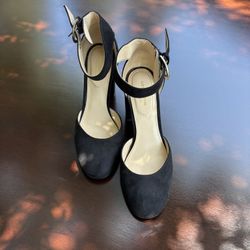 Liz Claiborne Black Suede Ankle Strap Heels 7M