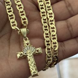 Cross With Baguette Style Stone Thick 22 Inch Mariner Necklace