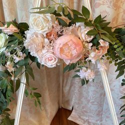 Ling’s Moments Wedding Garland 