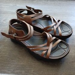 Keen Sandals Women Size 8.5
