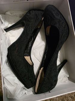 Nine West black & lace  size 9