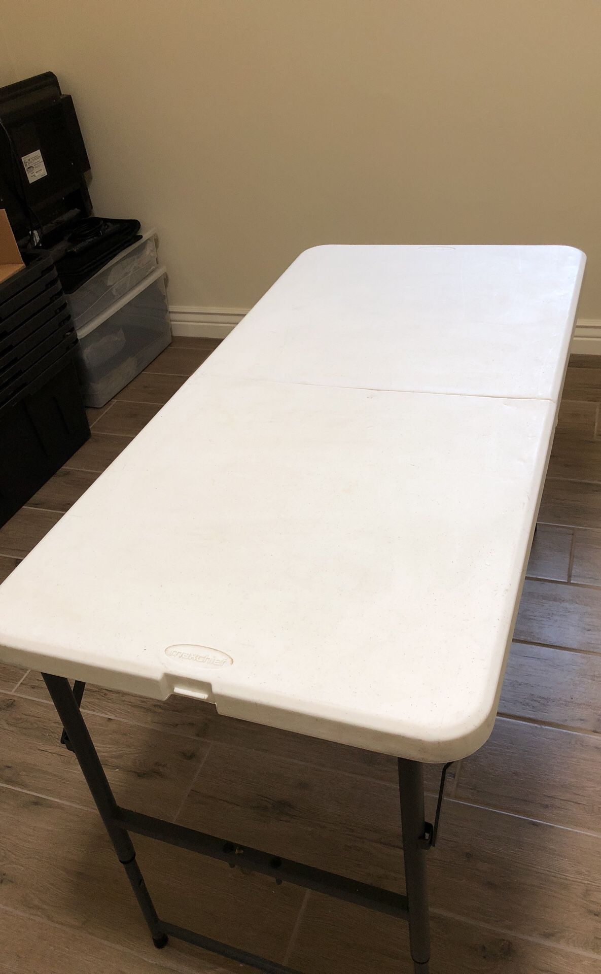 Alluring maxchief tables Maxchief 4 Adjustable Height Fold In Half Table For Sale Tempe Az Offerup