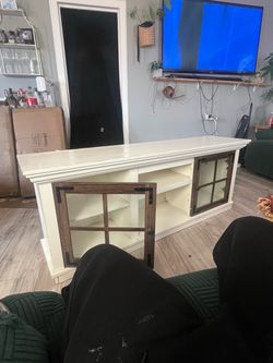 Tv stand
