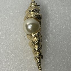 Gold Tone Unicorn Turitella Seashell & Faux Pearl Brooch