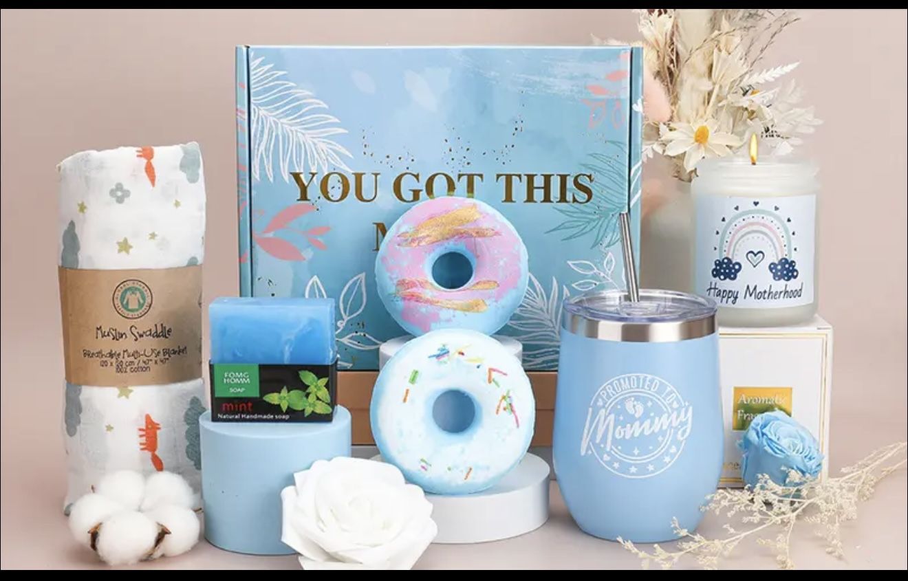 NIB New Mom Baby Shower Gift Set
