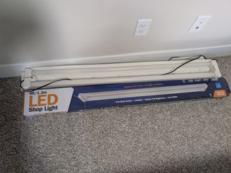 Shop light/ Tube light