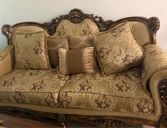 Couch set