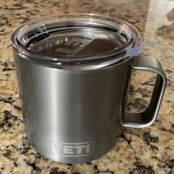 Yeti Rambler 24 Oz Mug (4) for Sale in Fresno, CA - OfferUp