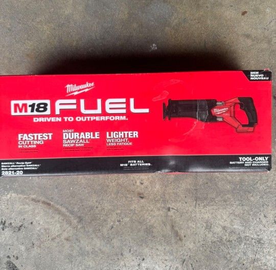 Milwaukee New Saw Zall Fuel 18M