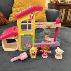 Fisher-Price Little People Per Spa and Care