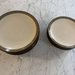 Set of Ceramic Plates