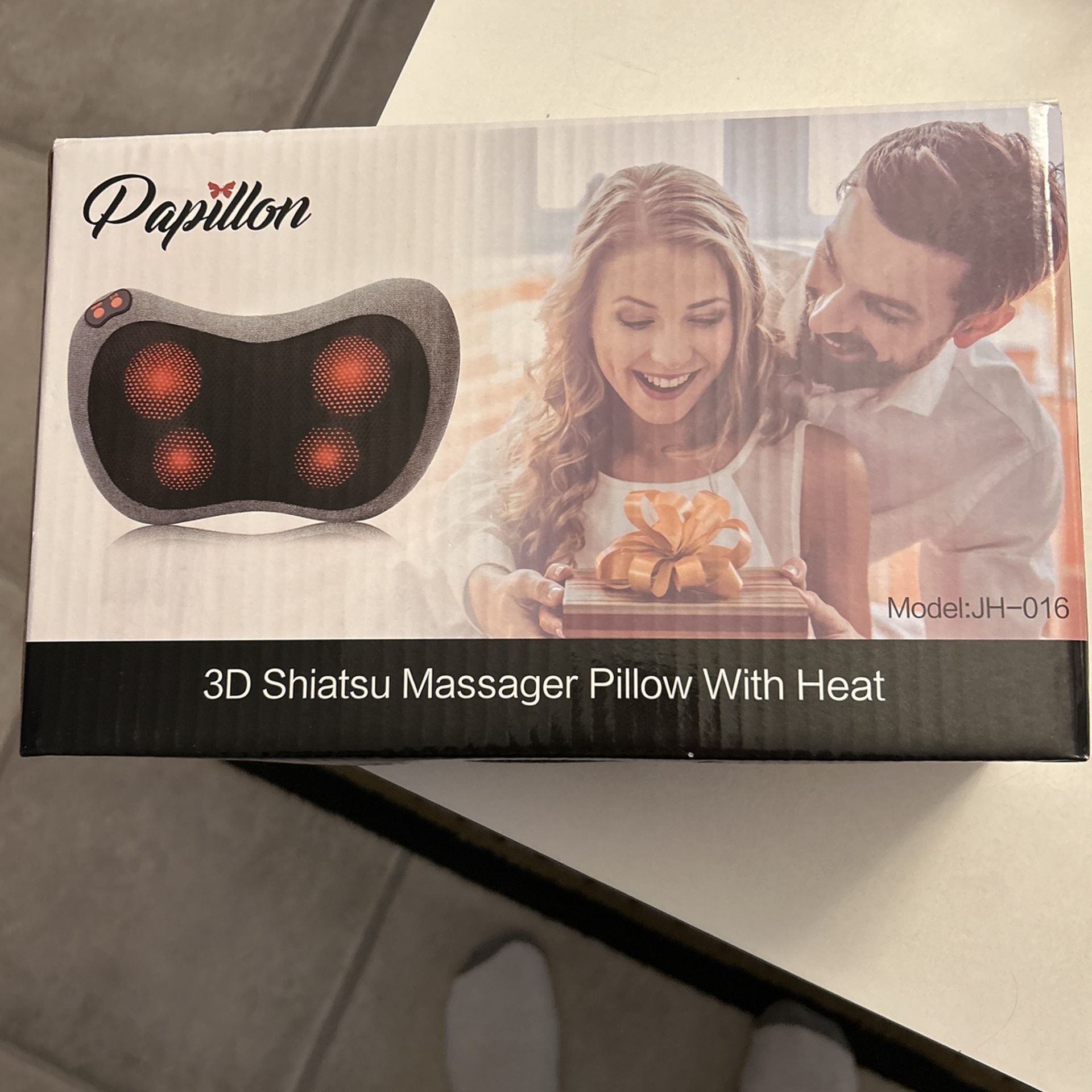 Papillon massage pillow with heat