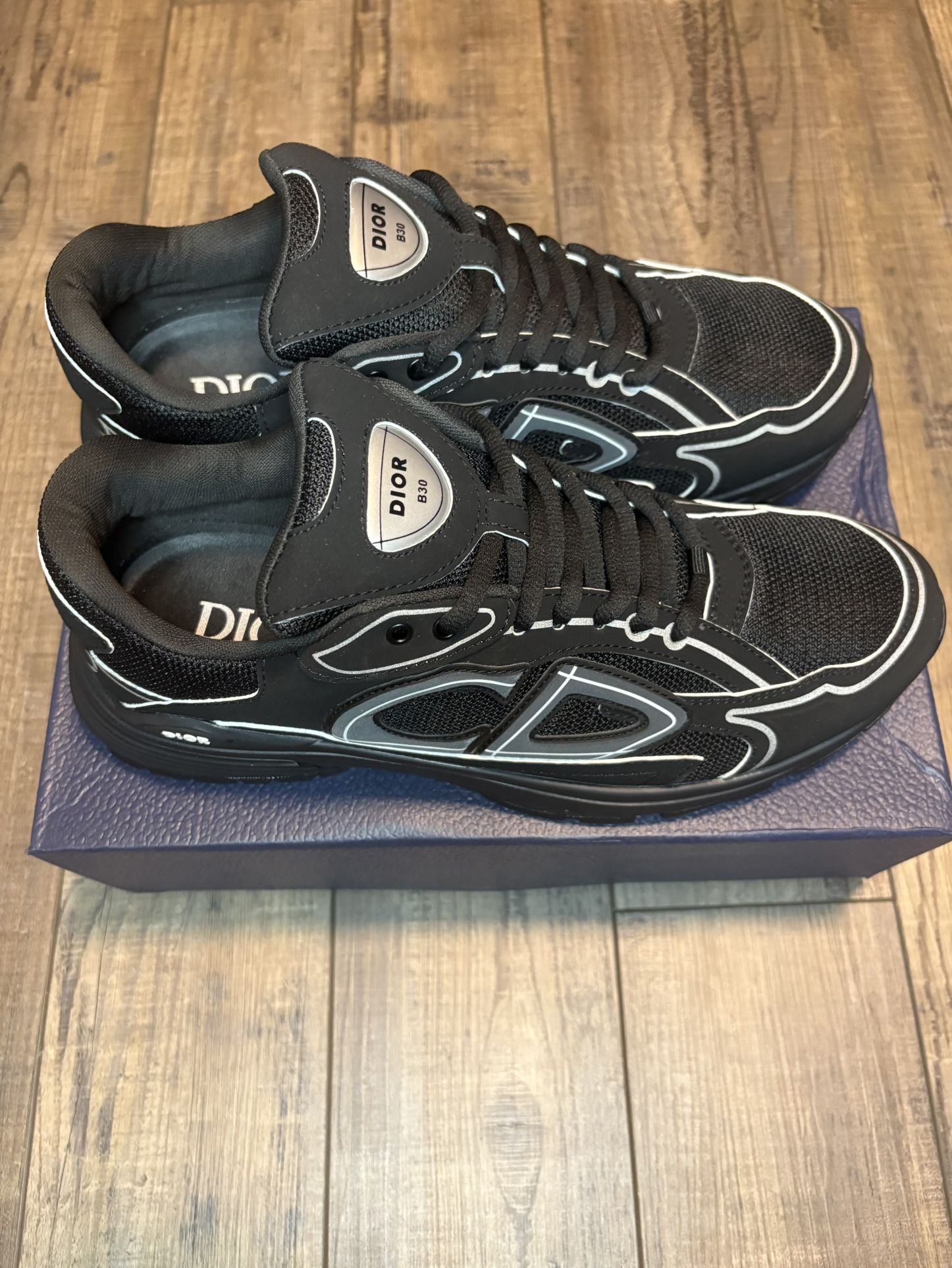 Dior B30’s