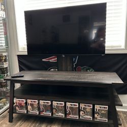 43" 4K Smart TV and Tv Stand 