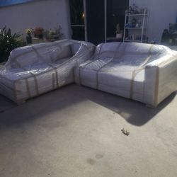 2 pieces sofa good condition clean Like new