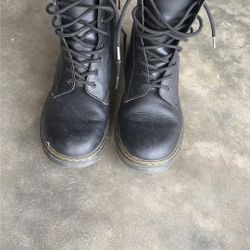 Doc martins Big Kid  4  