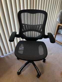 Ergonomic office chair