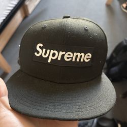 Supreme Hat