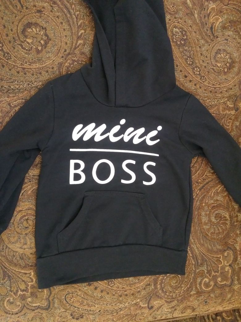 Pull over sweatshirt