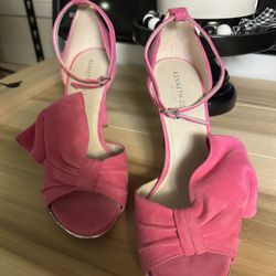 Kenneth Cole Pink Suede Bow Shoes