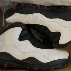 Men’s Retro Jordan X Chicago 10 Size 10
