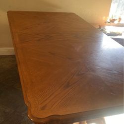 Solid Bear Claw Dining Room Table