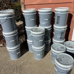 🧺 Laundry Detergents & Softeners for Sale!