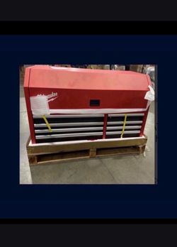 Milwaukee High Capacity 56 in. W x 22 in. D 8-Drawer Top Tool Chest.