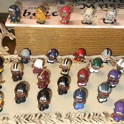 TeenyMates Collection 35 NFL & 12 NBA + Puzzle Pieces