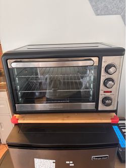 Small Hamilton Beach Oven