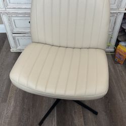 Leather Spinning chair