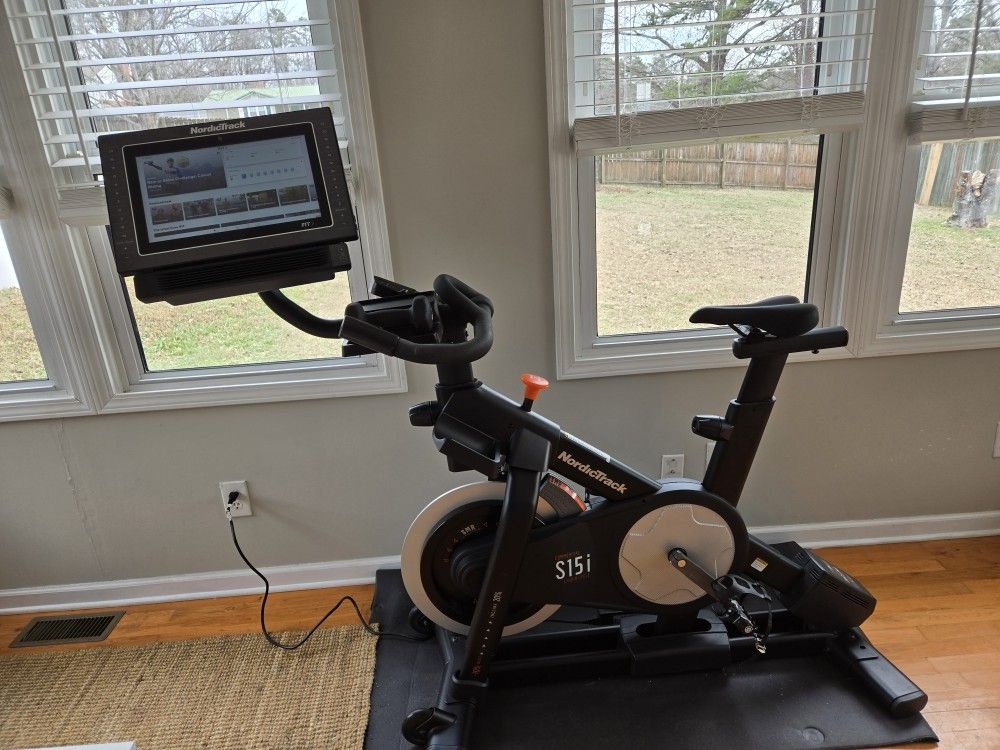 NordicTrack i15 Bike , Stationary Bike