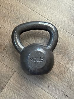 Amazon Basics 35 lb Cast Iron Kettlebell