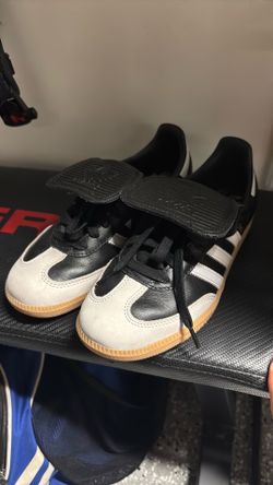Adidas Sambas