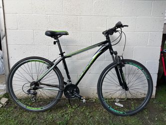 Schwinn OR2 Men's Hybrid Bike (Model S2890TGB) – 700C Wheels – 21-Speed