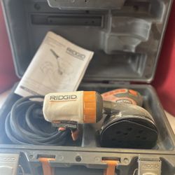 Ridgid R2600 Corded Palm Sander With Hard Mold Case