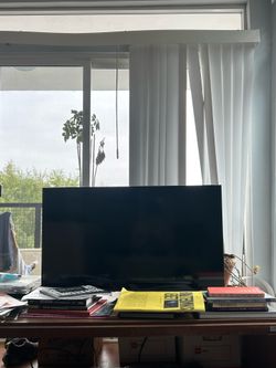Samsung 43 inch 4K [PRICE NEGOTIABLE]
