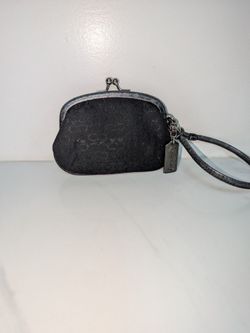RARE Vintage Y2K Coach Optic Lurex Kisslock Wristlet • Hot Pink Interior
