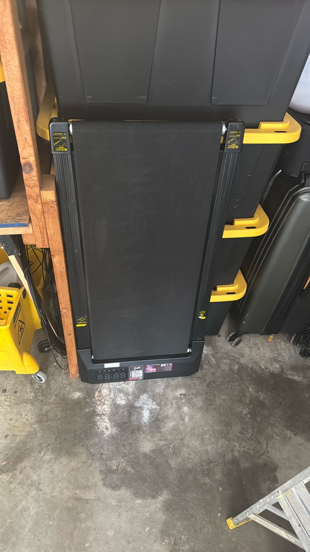 treadmill in good condition