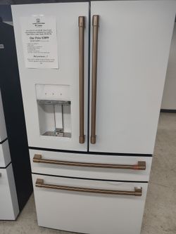 $3899 (MSRP$4999, Save $1100) GE Cafe SMART Refrigerator  W/Hands Free Autofill 