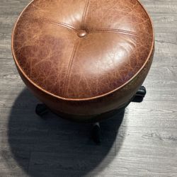 Rolling Chair 