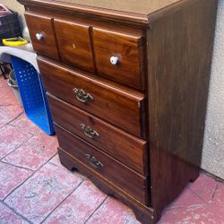 Wood Dresser 