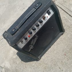 Guitar Amp For Sale