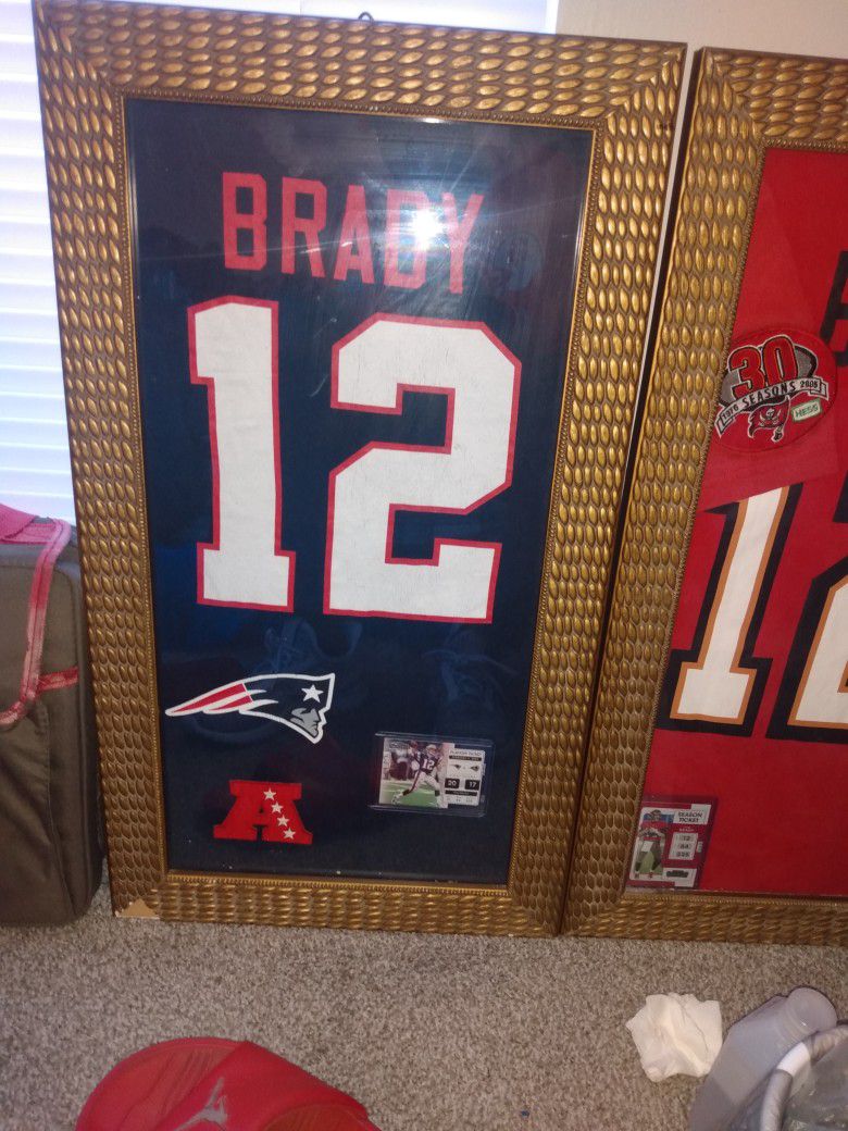 Tom Brady Framed Patriots Superbowl Display 