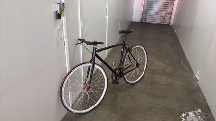 Black Fixed Gear Single Speed Bike
