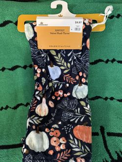 NEW! Gourds/pumpkins/fall/thanksgiving Throw
